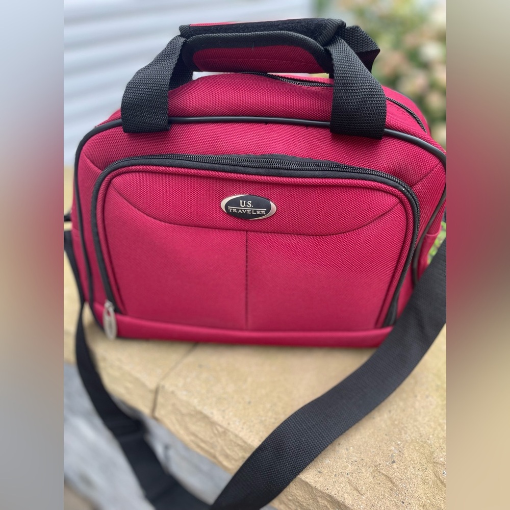 U.S. Traveler/NWOT Tote Carry-on Bag